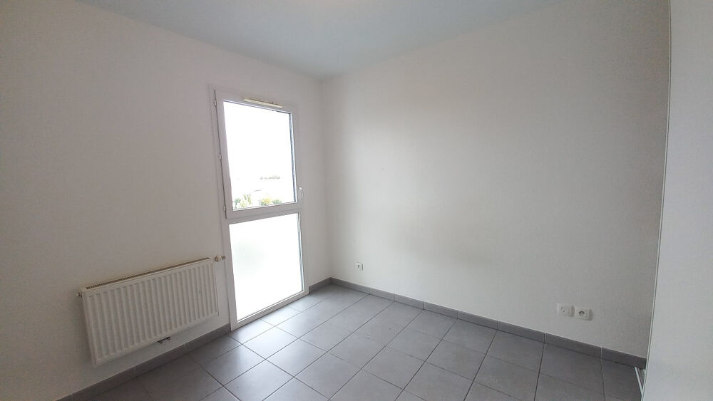 Location Appartement 31880 LA SALVETAT ST GILLES: appt T2 à louer La salvetat st gilles