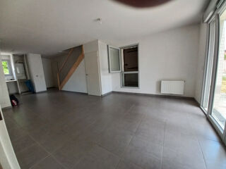  Maison à louer 4 pièces 89 m²