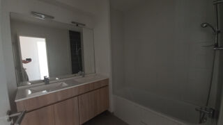  Appartement à louer 3 pièces 63 m²