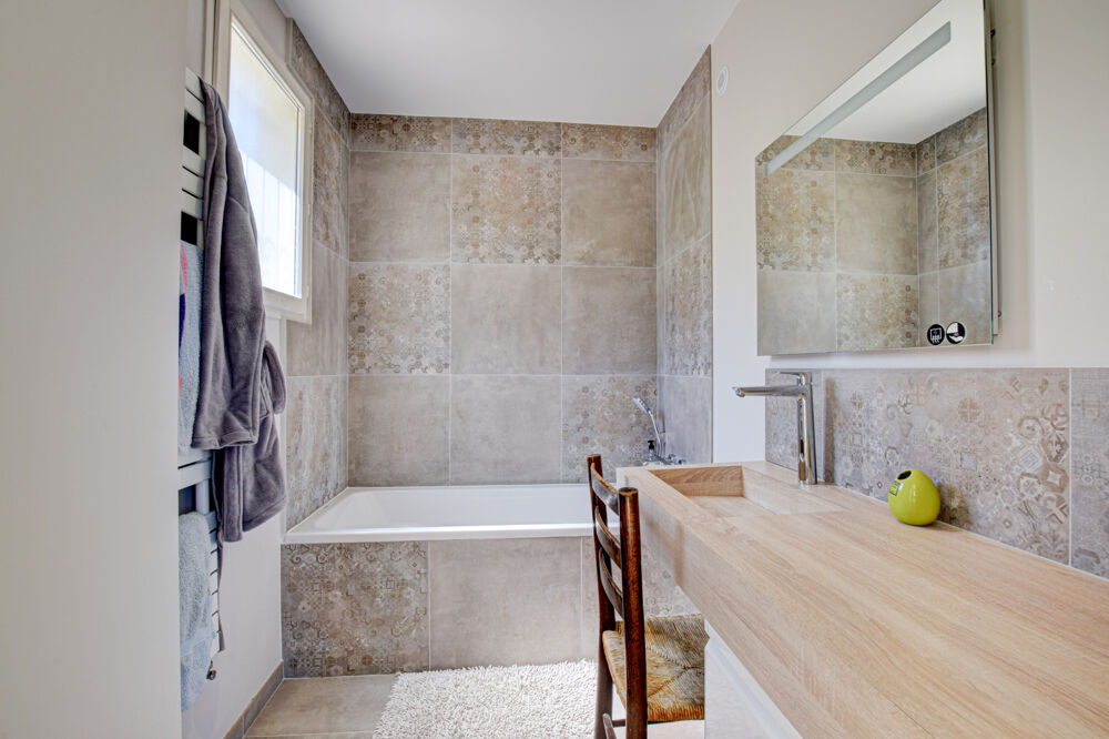 � vendre  Propri�t�/ch�teau Saint-�tienne-de-Crossey (38960)