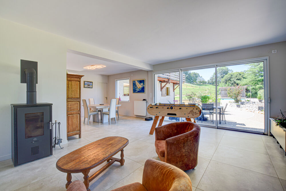 � vendre  Propri�t�/ch�teau Saint-�tienne-de-Crossey (38960)