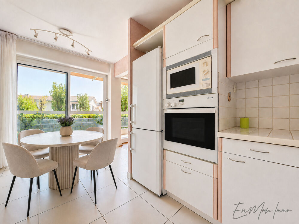 Vente Appartement Appartement 3 Pièces de 69,14 m2 avec balcon Sud, parking et cave Bourg les valence