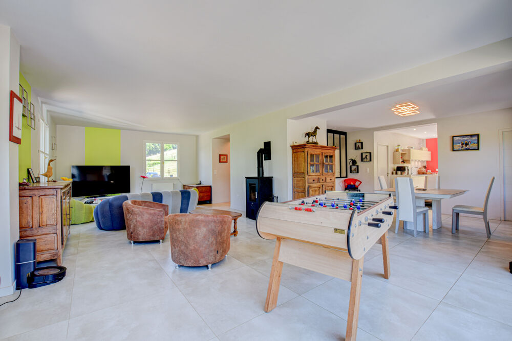 � vendre  Propri�t�/ch�teau Saint-�tienne-de-Crossey (38960)