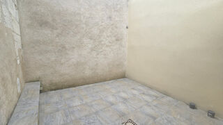  Appartement à louer 2 pièces 80 m²
