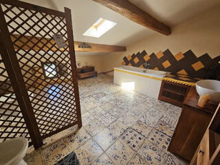  Maison à louer 5 pièces 261 m²