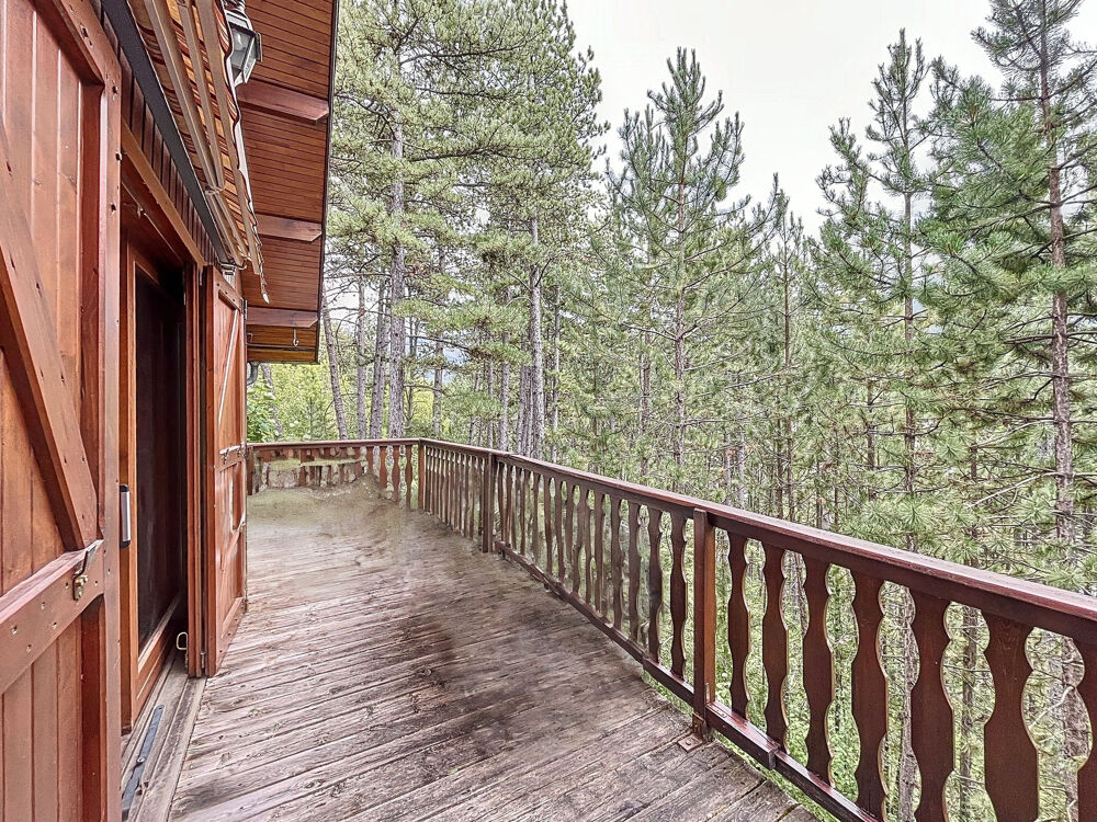 Vente Maison A vendre : Chalet 4 pièces avec terrasse, jardin et garage sur les hauteurs de Barcelonnette Barcelonnette