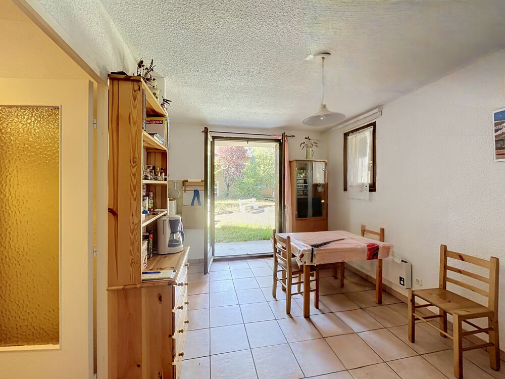 À vendre à Jausiers 04850, studio avec terrasse