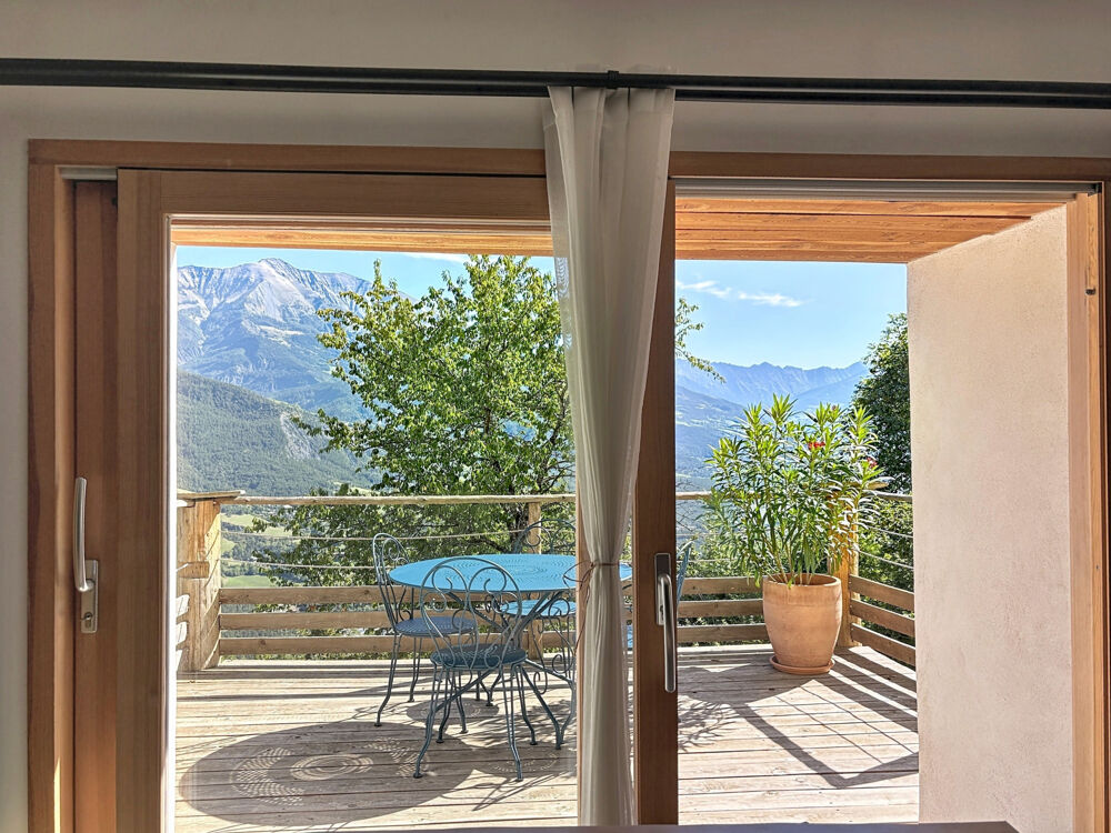 à vendre  Maison Les Thuiles (04400)