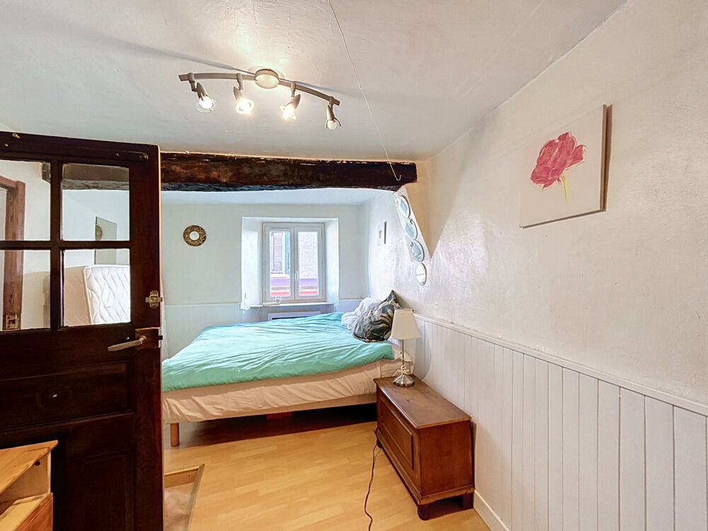 Vente Appartement À vendre   Appartement T2 au cœur de Jausiers   Idéal résidence principale, pied-à-terre ou investissement Jausiers
