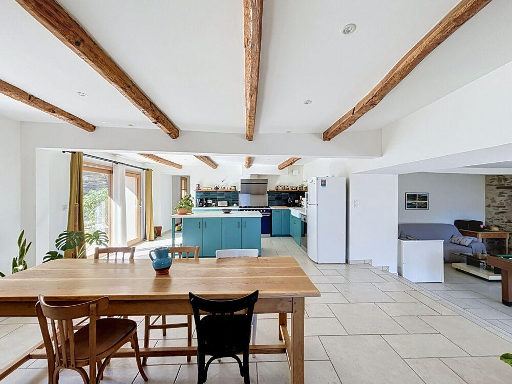 à vendre  Maison Les Thuiles (04400)