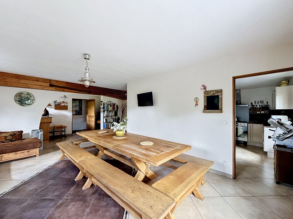 � vendre  Maison Barcelonnette (04400)