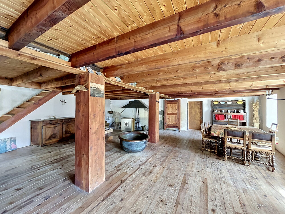 Maison 8 pièces 158 m² · à St Paul sur Ubaye · 158 m² · 223 500 €