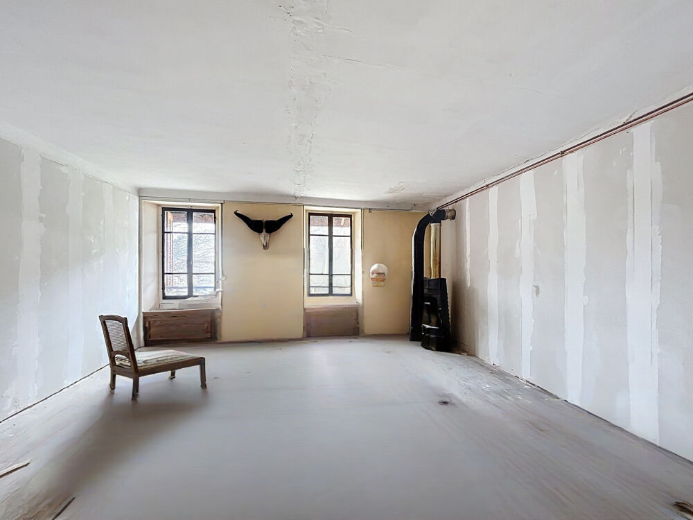 Vente Appartement Appartement  6 pièces à rénover entièrement sur la commune de Saint-Paul-Sur-Ubaye St paul sur ubaye