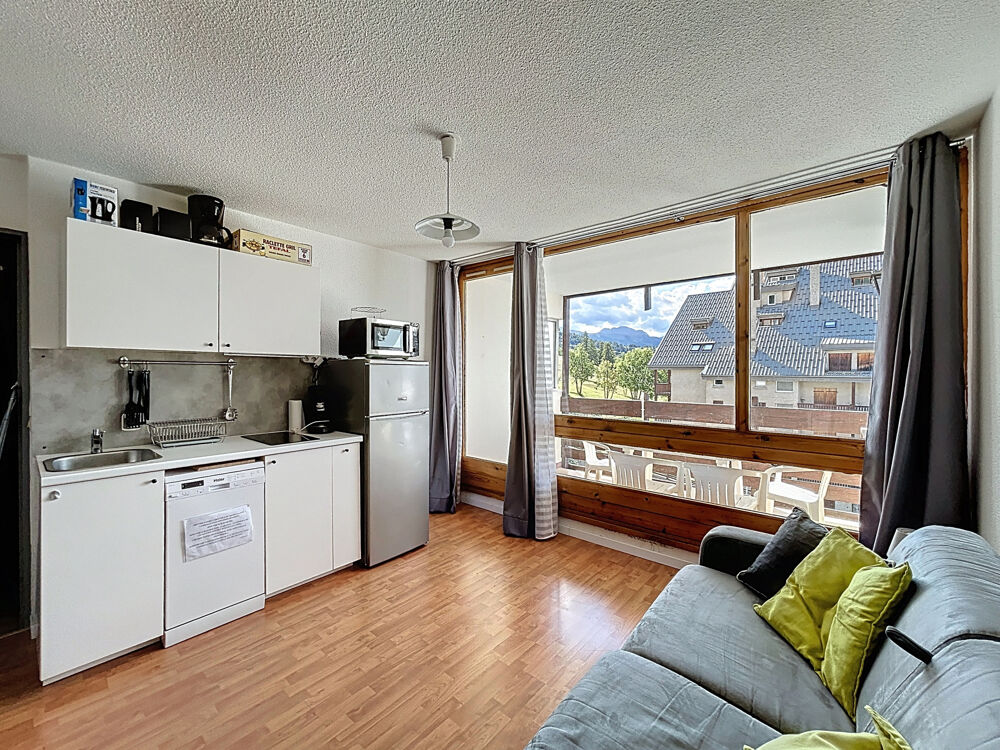 Studio 22,61 m2 avec grand balcon au coeur de la station du Sauze Idéal résidence secondaire ou investissemen