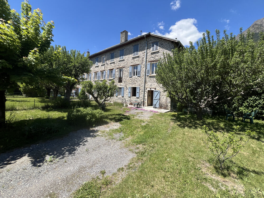 Appartement 5 pièces 92 m² · à Jausiers · 92 m² · 276 500 €