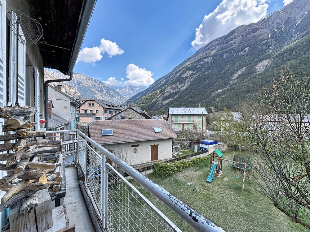 Vente Appartement À vendre   Appartement T4 duplex au cœur du village de La Condamine-Châtelard (04530) La condamine chatelard