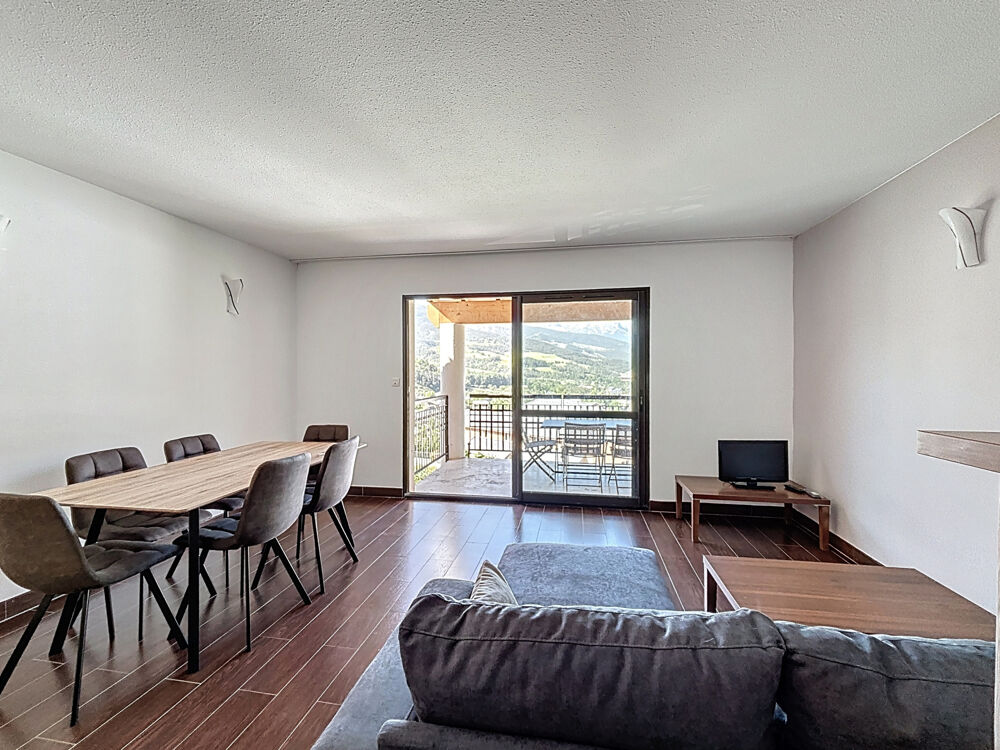 À vendre Duplex T3 meublé avec parking et espace bien-être Résidence Château des Magnans à Jausiers