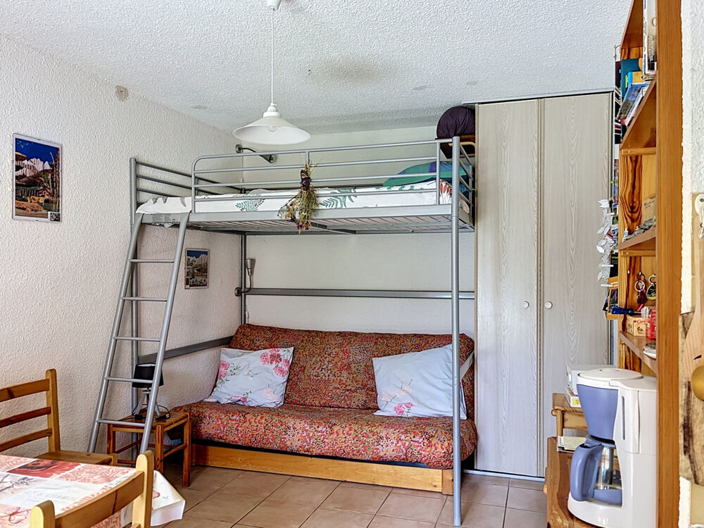 Vente Appartement À vendre à Jausiers 04850, studio avec terrasse Jausiers