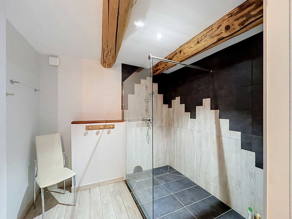 à vendre  Maison Les Thuiles (04400)