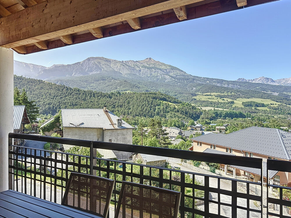 À vendre Duplex T3 meublé avec parking et espace bien-être Résidence Château des Magnans à Jausiers