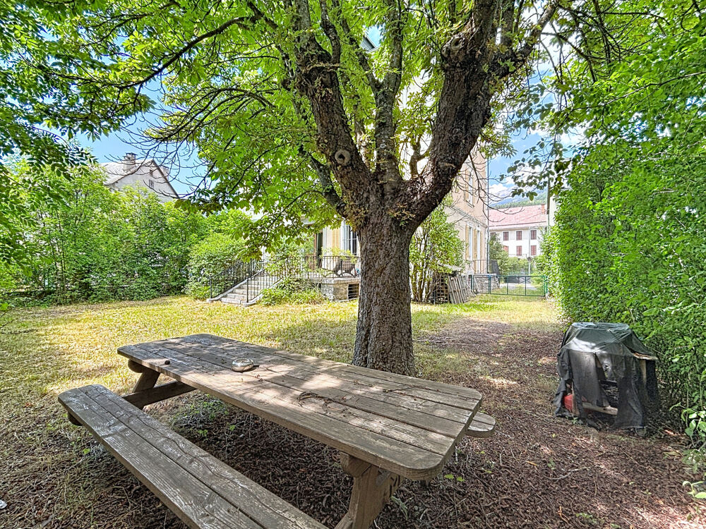 À vendre Appartement T3 avec jardin, terrasse, cave et studio indépendant Barcelonnette (04400)