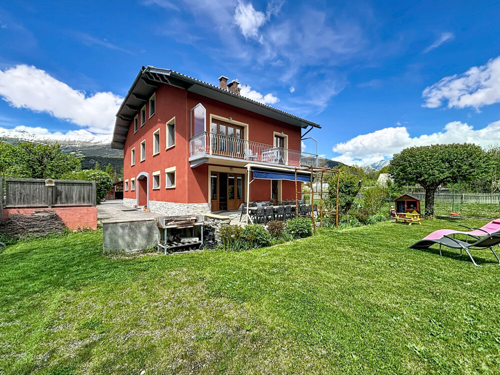 À vendre Maison avec fort potentiel, activité chambres dhôtes Barcelonnette (04400)