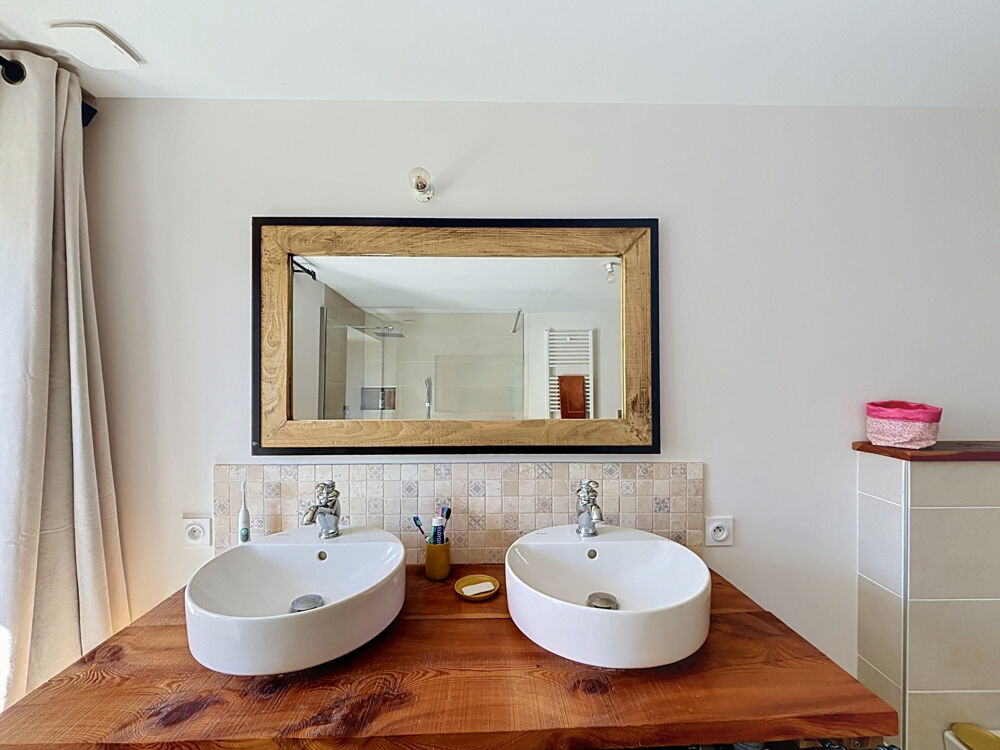 à vendre  Maison Les Thuiles (04400)