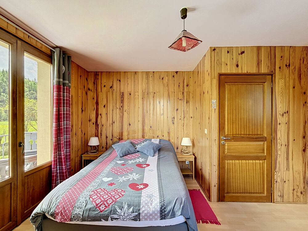 � vendre  Maison Barcelonnette (04400)