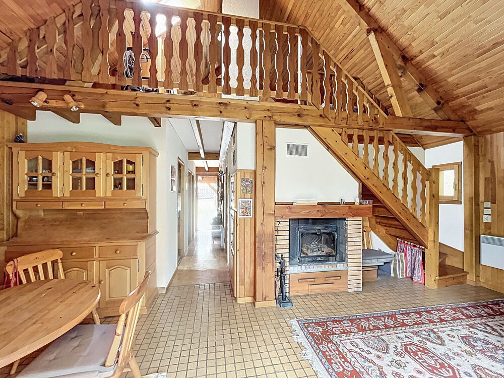 Vente Maison A vendre : Chalet 4 pièces avec terrasse, jardin et garage sur les hauteurs de Barcelonnette Barcelonnette