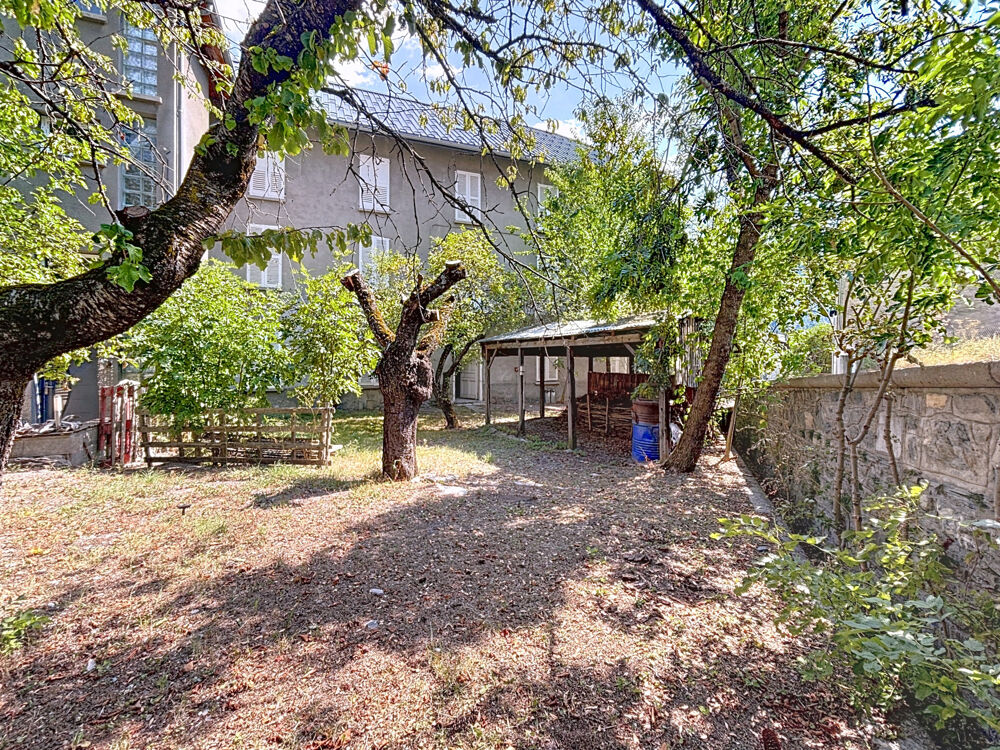 Maison 3 pièces 480 m² · à La Condamine Chatelard · 480 m² · 360 000 €