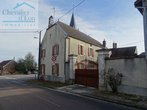 Maison de village T4 deux chambres, cour et belles dépendances 15 min de TANLAY 110000 Villon (89740)