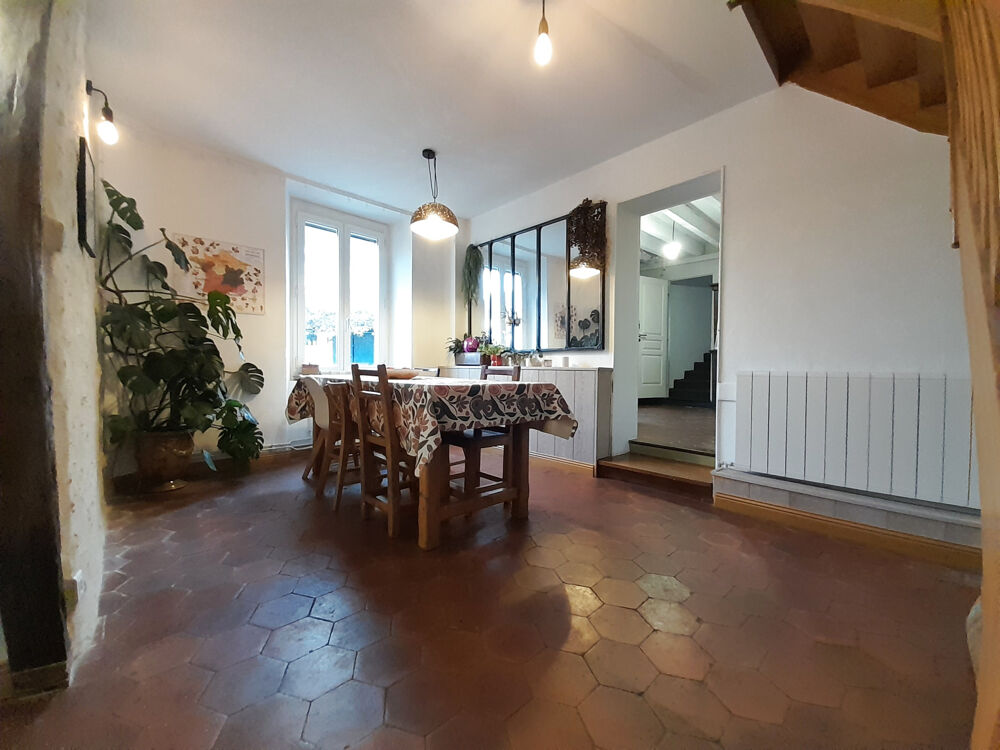 MAISON 4 CHAMBRES - AUNEAU PROCHE