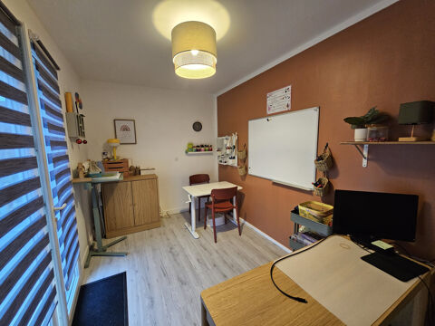   LOCAL COMMERCIAL 45m2 - AUNEAU PROCHE 