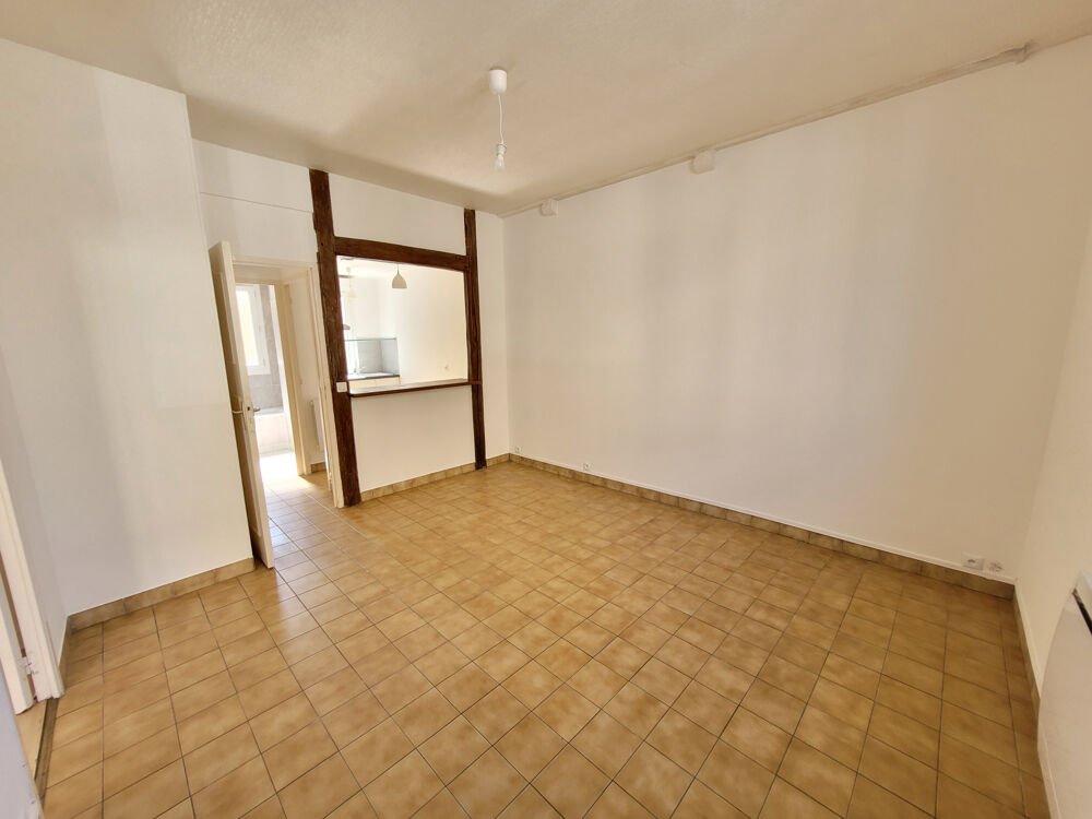 APPARTEMENT F2 - AUNEAU CENTRE