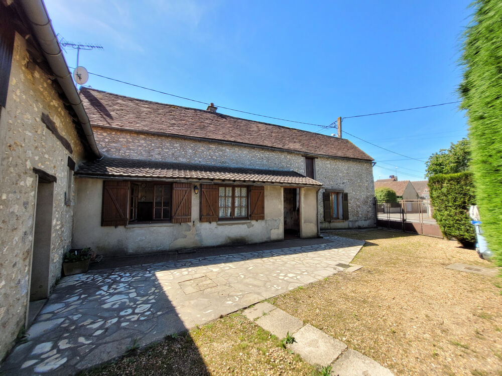 MAISON ANCIENNE AVEC GRANGE - AUNEAU 5 MIN