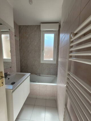 Appartement à louer 2 pièces 39 m²