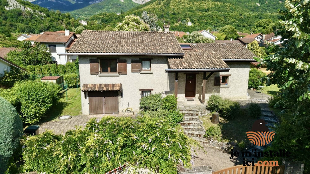 Maison individuelle, entretenue et modernisée, sur terrain clos et arboré