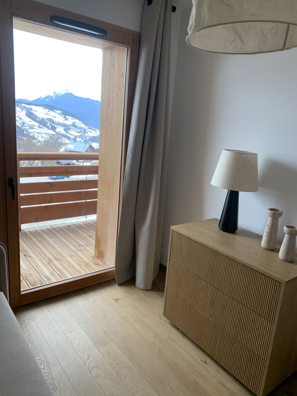 T2 Cabine au pied des pistes disponible de suite !