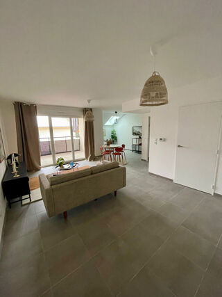  Appartement  vendre 4 pices 79 m