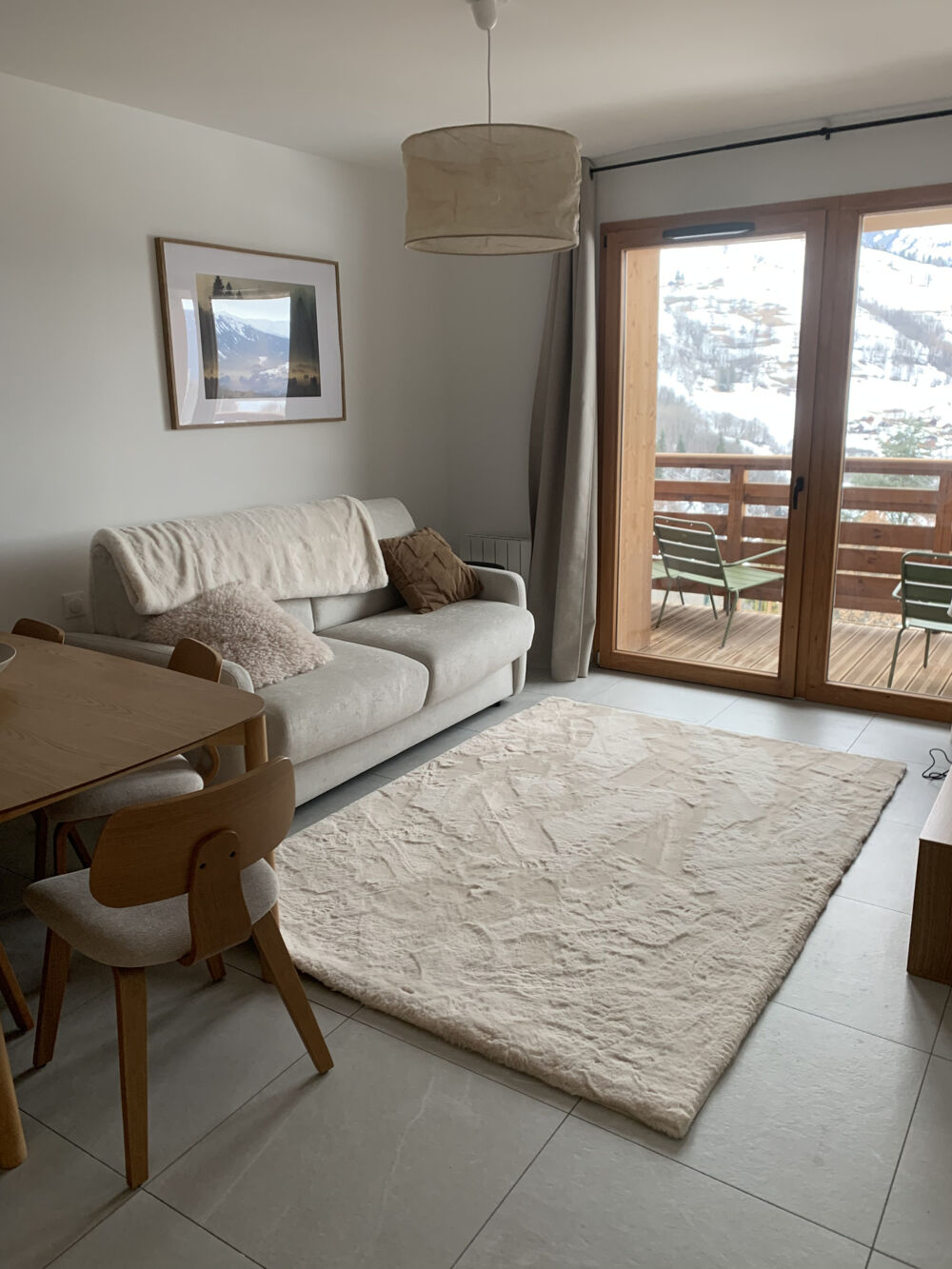 T2 Cabine au pied des pistes disponible de suite !