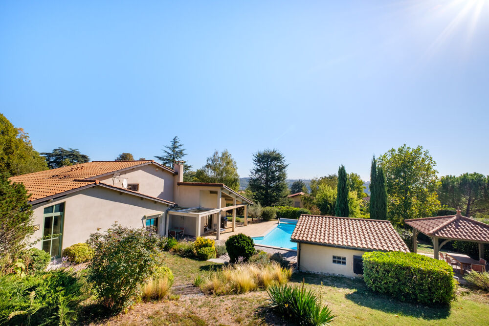 Vente Maison HAUT DE COLLONGES - MAISON D ARCHITECTE de 218M2 sur PARC PAYSAGER de 2 620M2 avec PISCINE Collonges au mont d or