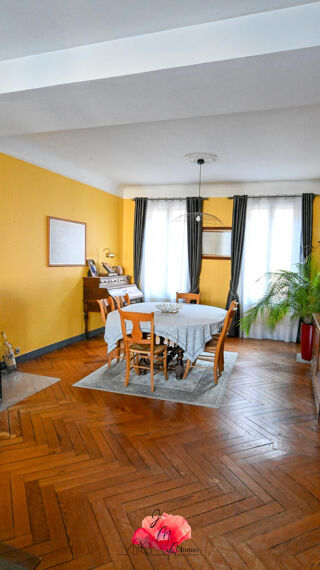  Maison à vendre 8 pièces 199 m²