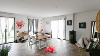  Maison � vendre 8 pi�ces 211 m�