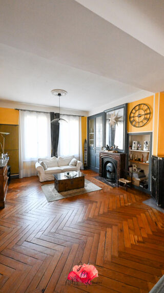  Maison à vendre 8 pièces 199 m²