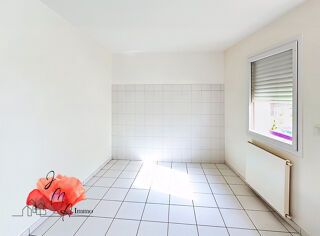  Immeuble à vendre 119 m²