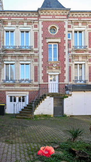  Maison à vendre 8 pièces 199 m²