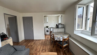  Appartement à louer 2 pièces 37 m²