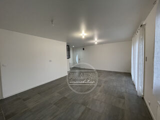  Maison à louer 3 pièces 74 m²