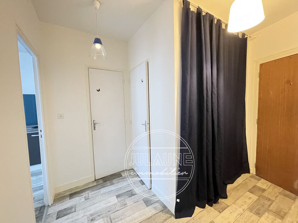 Location Appartement À louer   Charmant studio   Quartier Caserne Marceau, Limoges Limoges