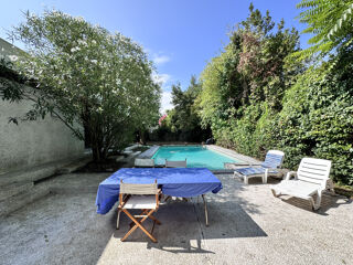  Maison � vendre 8 pi�ces 273 m�